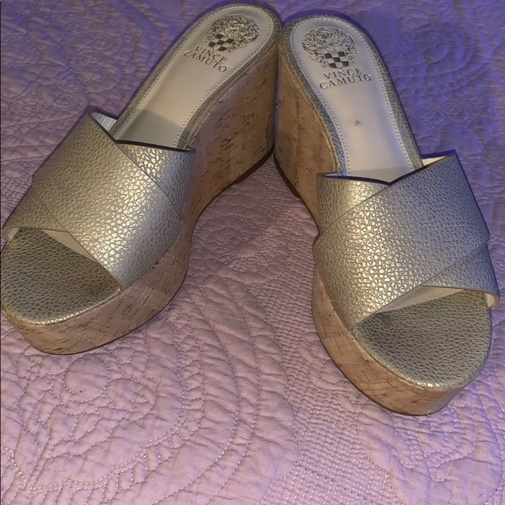 Vince Camuto wedges size 8.5